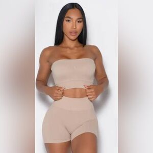 BOMBSHELL SPORTSWEAR Seamless Strapless Bandeau Sports Bra NWOT Timeless Taupe